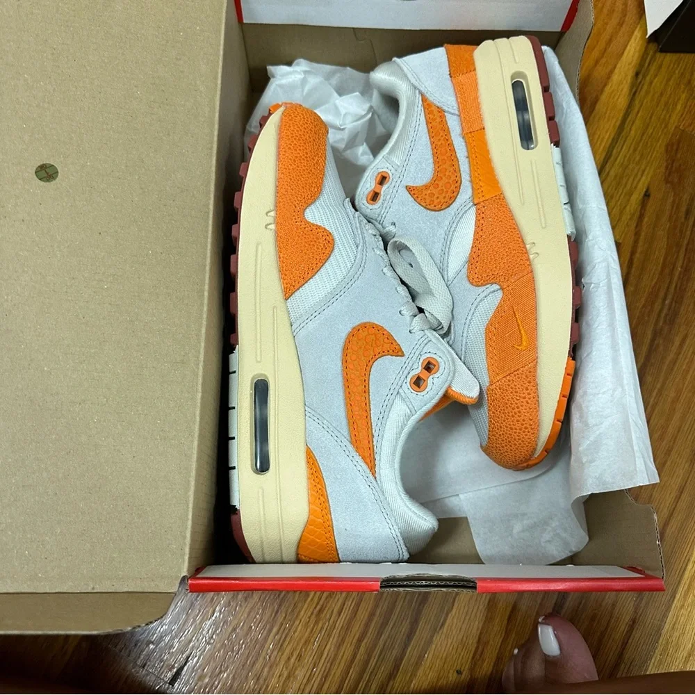 Women Nike Air Max 1 - Picture 1 of 6